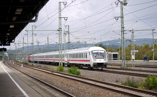 Der Intercity stoppt künftig in Kronach und Ludwigsstadt. Bildquelle: Erich Westendarp/pixelio.de