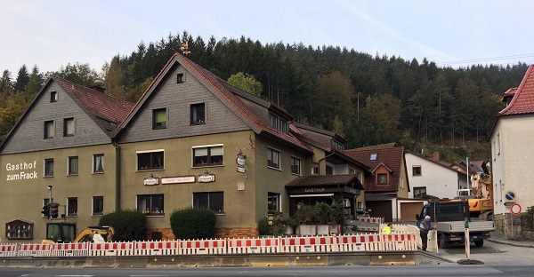 Fr den Ausbau der Grieser Strae stellt der Freistaat Bayern Frdermittel zur Verfgung.